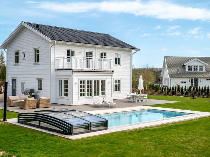 7 rok · 154 m² · Julles väg 16