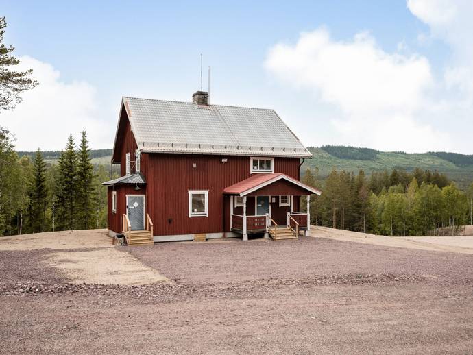6 rok · 171 m² · Höknäsvallen 110