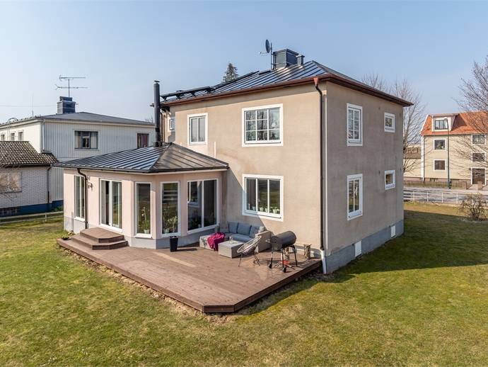 7 rok · 175 m² · Drottninggatan 46