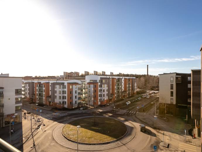 3 rok · 70 m² · Ågesta broväg 64, 5 tr