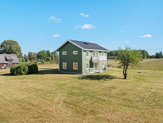 6 rok · 156 m² · Holmahult Östergård 25