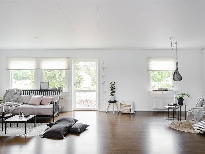 4 rok · 121 m² · Hellstenitorpsvägen 4