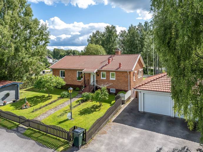 6 rok · 110 m² · Klothagsvägen 8