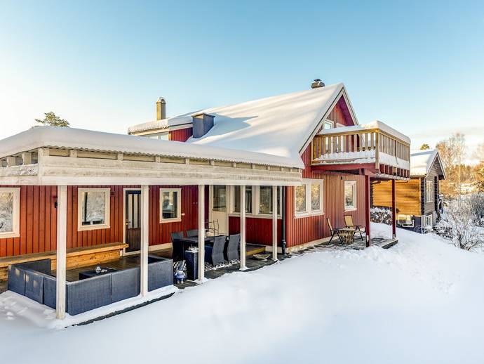 6 rok · 158 m² · Biskopsvägen 24
