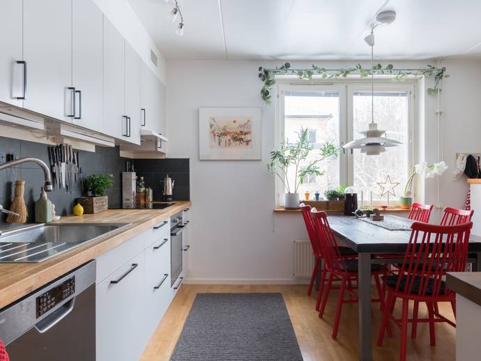 4 rok · 103 m² · Bäckbornas väg 37