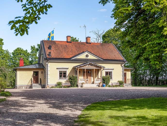 6 rok · 232 m² · Hageby Backgård 1