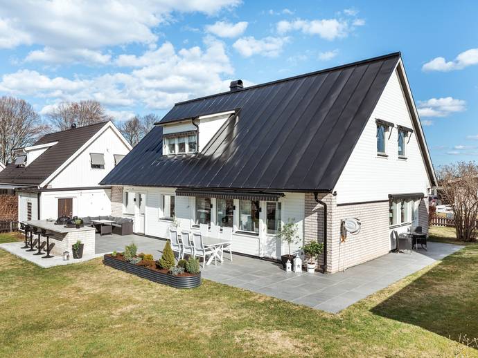 6 rok · 182 m² · Orsagatan 11