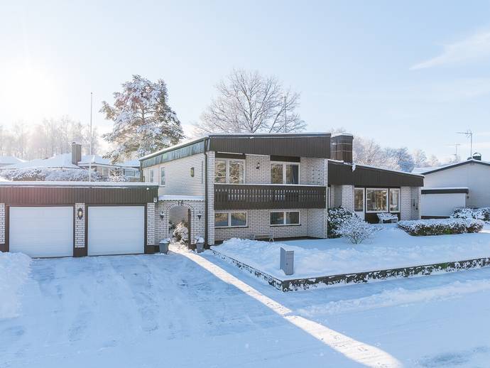 7 rok · 128 m² · Öresjögatan 18