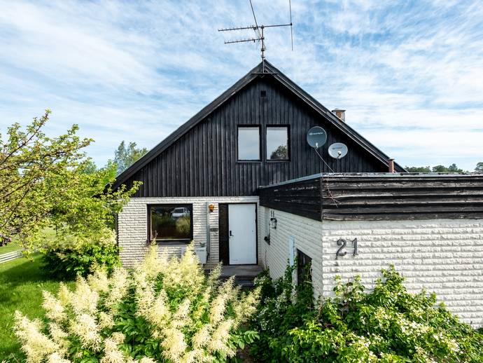 4 rok · 144 m² · Åviksvägen 21