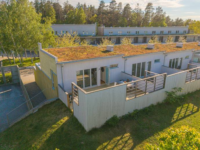 4 rok · 104 m² · Ryttmästarvägen 2