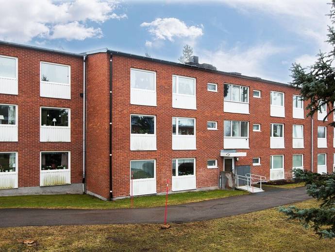2 rok · 62 m² · Lötgårdarna 10