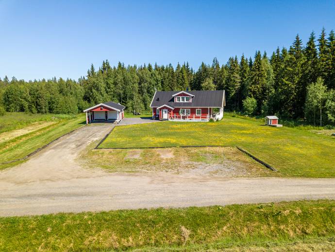 4 rok · 155 m² · Anumark 25