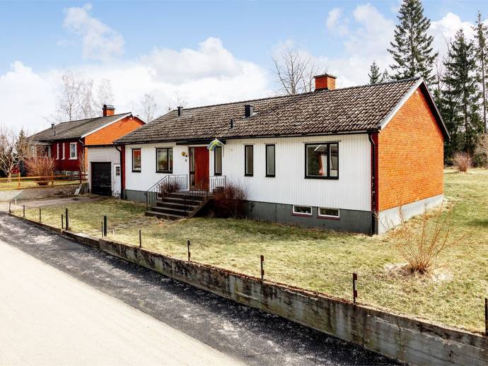 4 rok · 108 m² · Trollbergsvägen 4