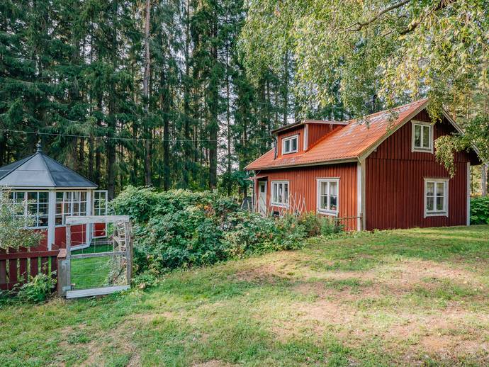 5 rok · 98 m² · Fredstorp 1 Skogshyddan
