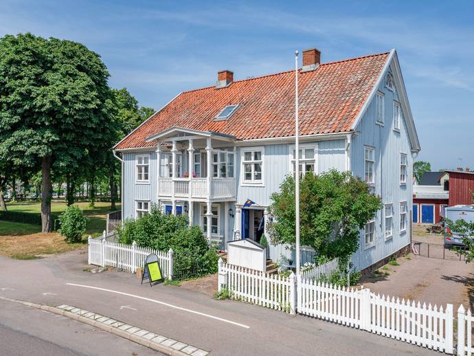 16 rok · 400 m² · Storgatan 29B