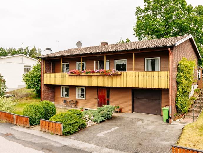 5 rok · 153 m² · Villagatan 4