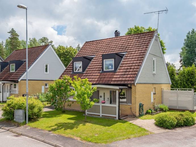 4 rok · 120 m² · Ansatsvägen 5