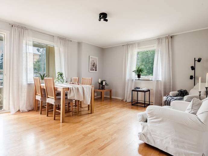 2 rok · 57,5 m² · Radarvägen 24