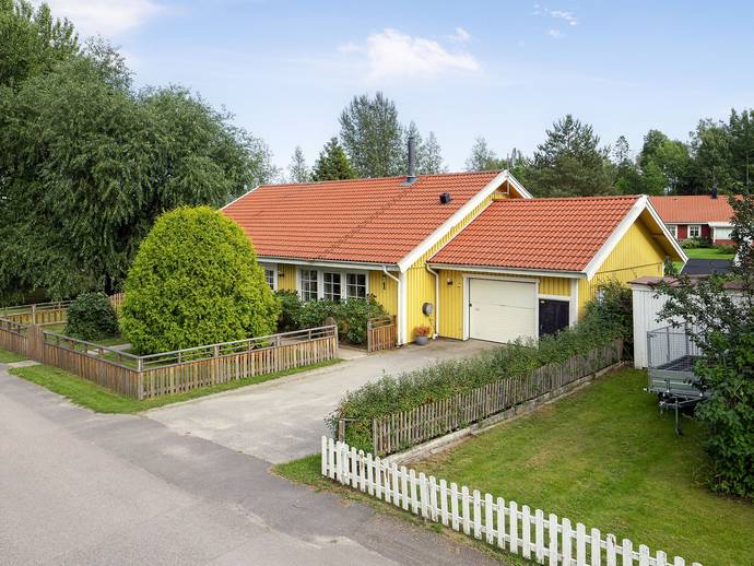 5 rok · 127 m² · Kattkärrsvägen 1