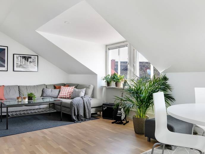 2 rok · 44,5 m² · Alvastragatan 6B