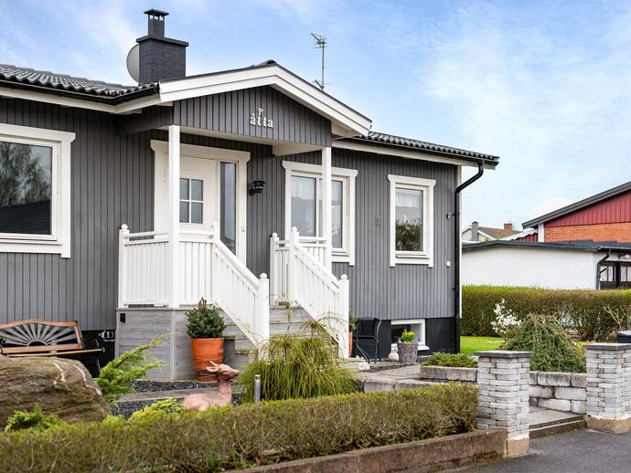 4 rok · 98 m² · Virvelvägen 8