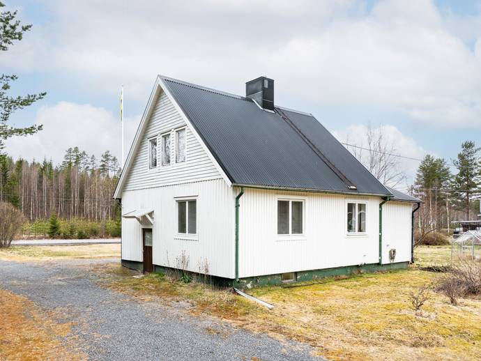 3 rok · 105 m² · Forsnäs 140