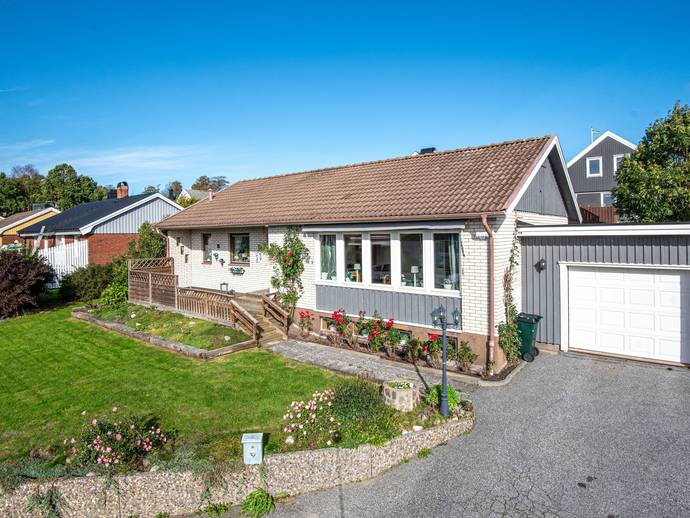 97 m² · Nyponvägen 8