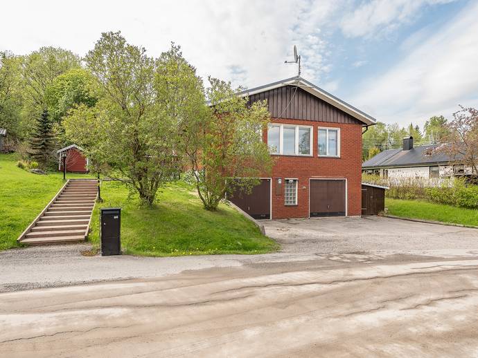 6 rok · 164 m² · Arkivvägen 6