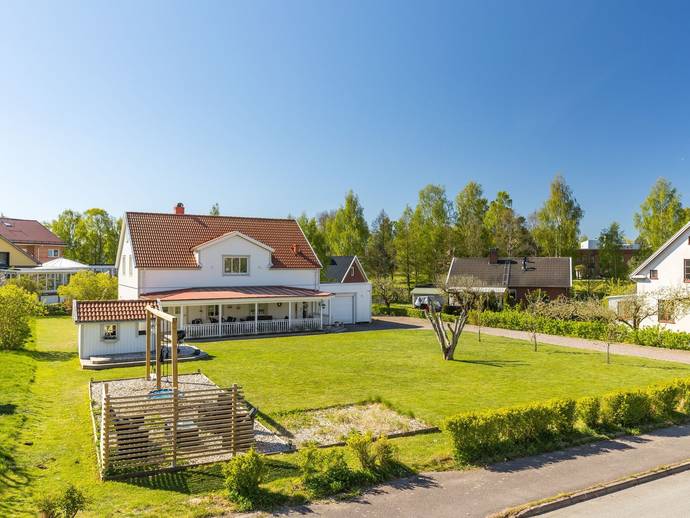 7 rok · 208 m² · Villagatan 11