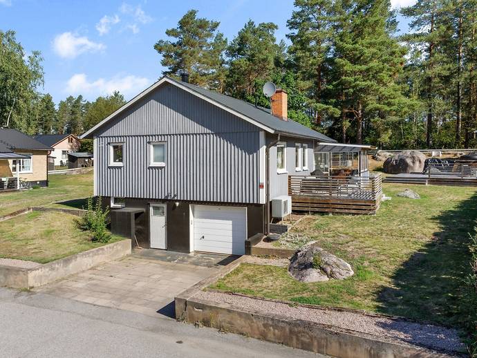3 rok · 85 m² · Ringvägen 10