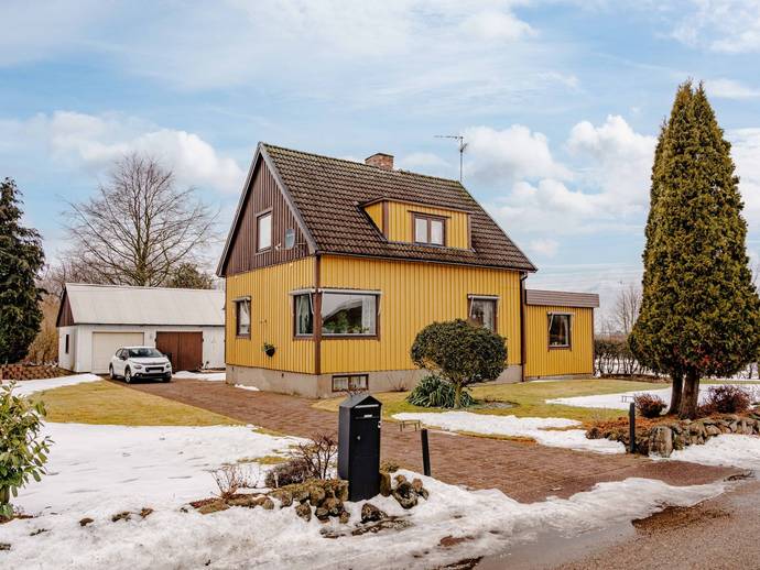 6 rok · 125 m² · Långvinkelsgatan 13