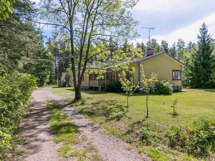 6 rok · 141 m² · Enebacken