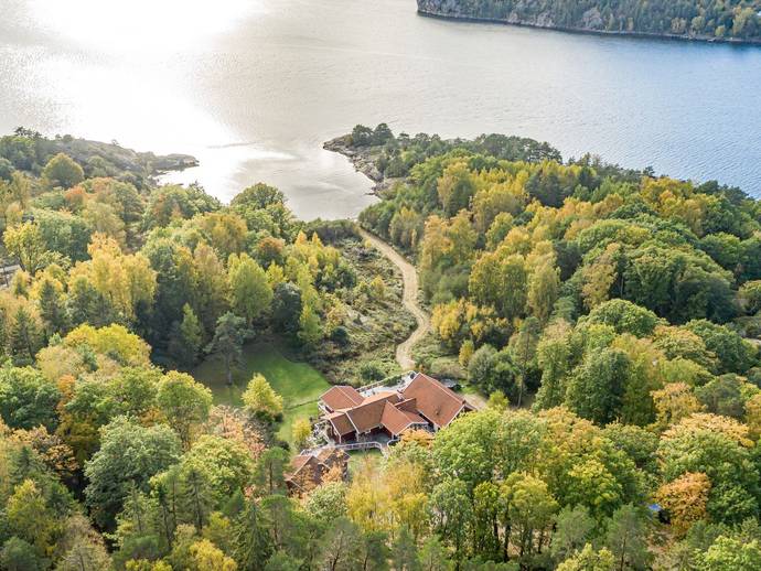 8 rok · 269 m² · Gusseröd 308
