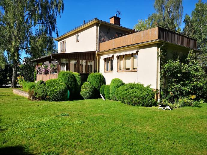 9 rok · 190 m² · Östra Infarten 30