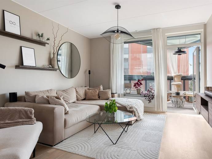 3 rok · 81 m² · Krakel Spektakels Gata 1, vån 3