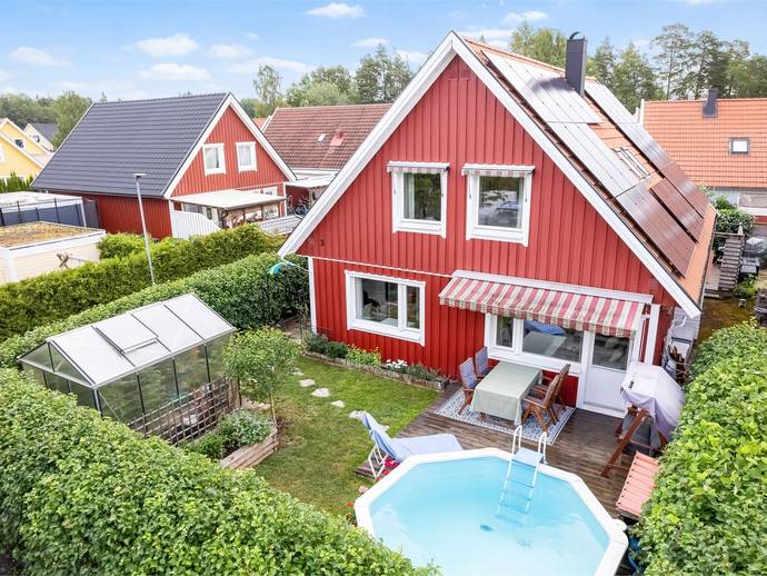 5 rok · 152 m² · Sammetsvägen 3