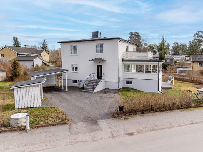 6 rok · 180 m² · Ekåsavägen 3
