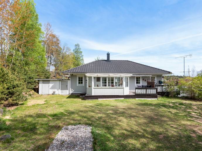 3 rok · 97 m² · Långsvängen 40