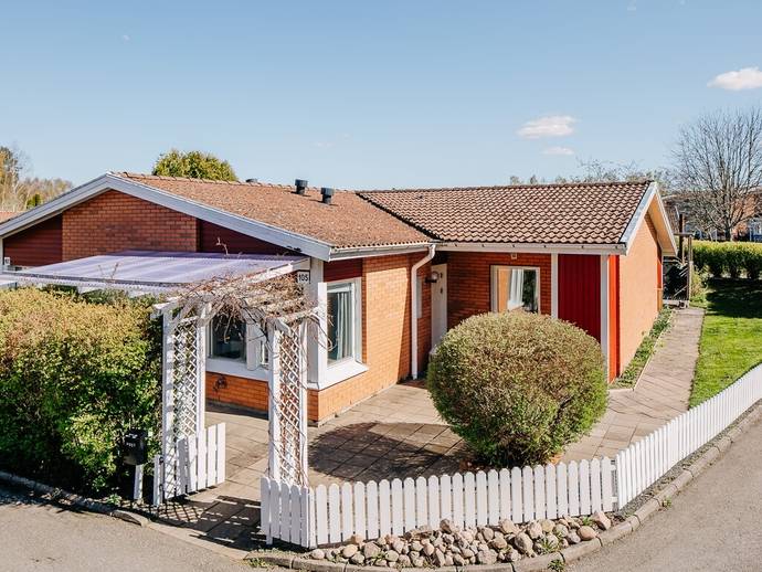 3 rok · 77,5 m² · Stenelidsvägen 105