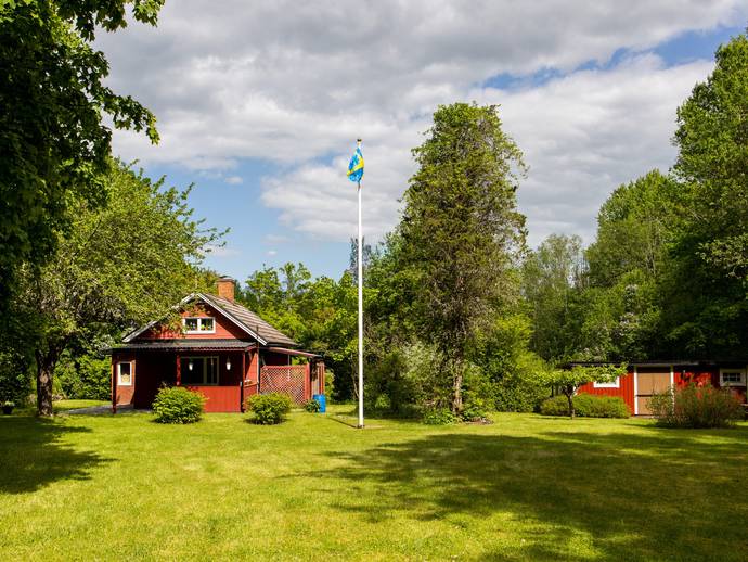 2 rok · 48 m² · Kälkesta 4005