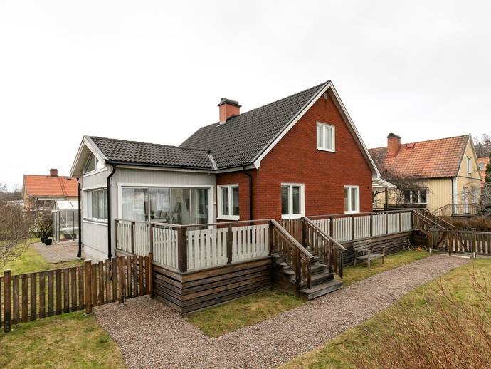 3 rok · 110 m² · Per Larsgatan 10