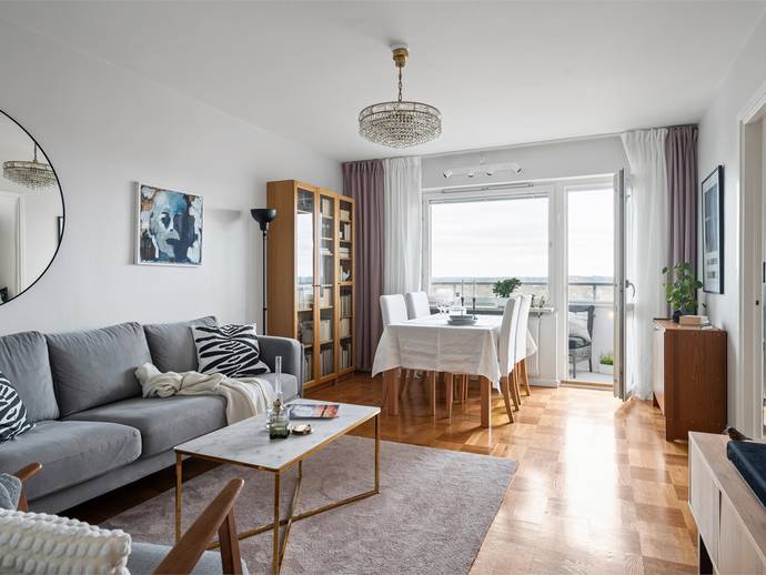 3 rok · 74 m² · Eva Bonniers gata 4, 8 tr
