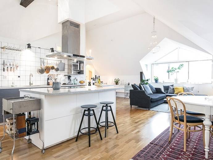 3 rok · 98 m² · Kasernhöjden 13 A