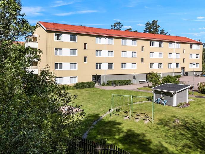 2 rok · 60 m² · Källbergsvägen 40b