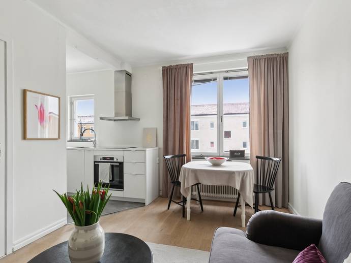 1 rok · 25,5 m² · Kolmårdsvägen 47