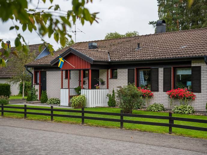 5 rok · 121 m² · Lönnvägen 18