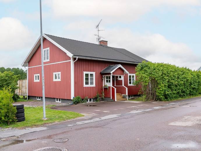 6 rok · 206 m² · Sandsborgsvägen 5