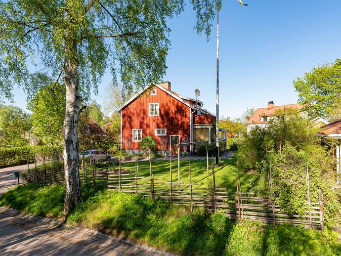 5 rok · 120 m² · Kisvägen 4
