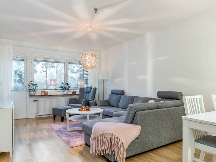 2 rok · 60 m² · Ringvägen 9D