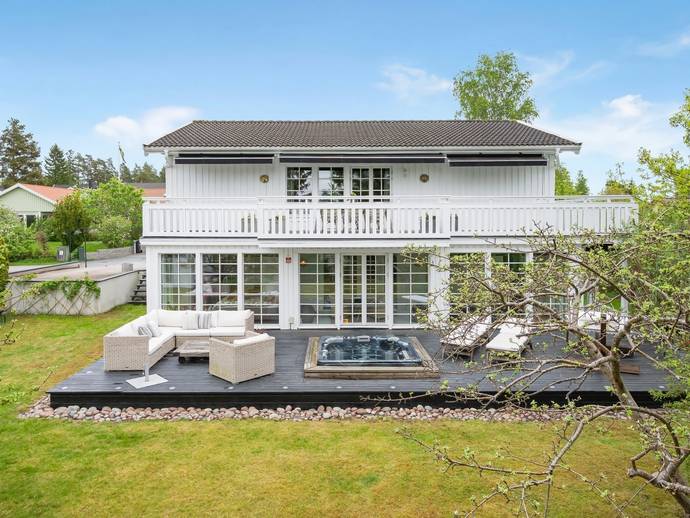 7 rok · 208 m² · Fortvägen 87